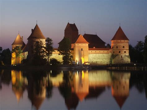 Trakai Island Castle Bing Castle Wonders Of The World