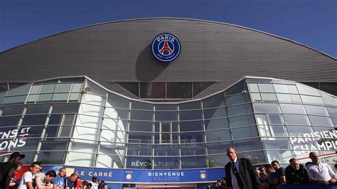 Boutique psg parc des princes. PSG | PSG - Polémique : Le nouveau Parc des Princes déjà ...