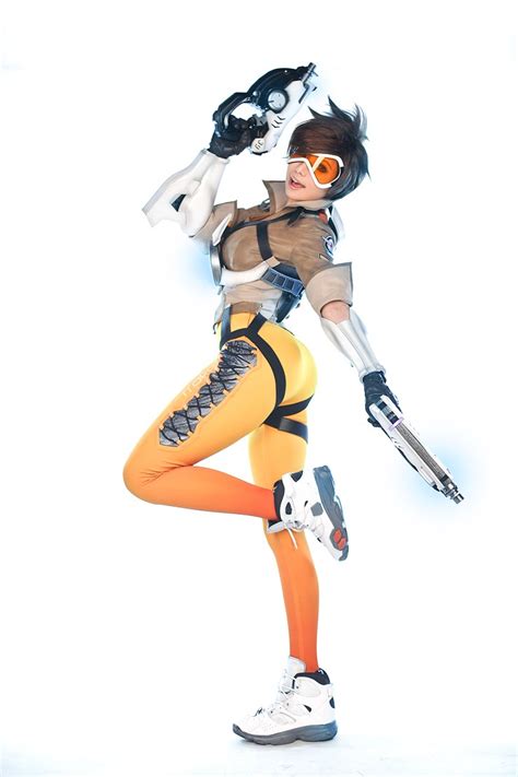 Tasha Cosplays Overwatch S Tracer Butt Pose Included