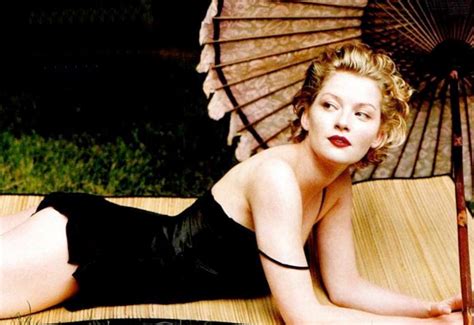 20 Hot Pictures Of Boardwalk Empires Gretchen Mol The Campus Socialite