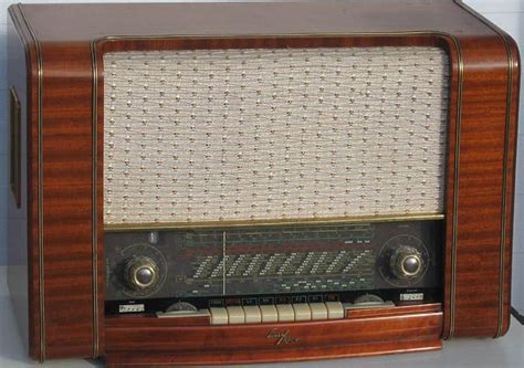 Old Tube Radios Antique Radio Radio Design Vintage Radio