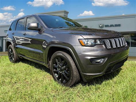 New 2019 Jeep Grand Cherokee Altitude Sport Utility In Tampa C530953