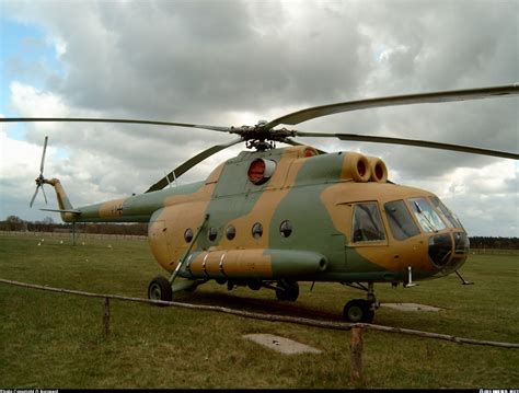 Jedná se o jeden z nejrozšířenějších vrtulníků na celém světě. Mil Mi-8 - Germany - Air Force | Aviation Photo #0558124 | Airliners.net