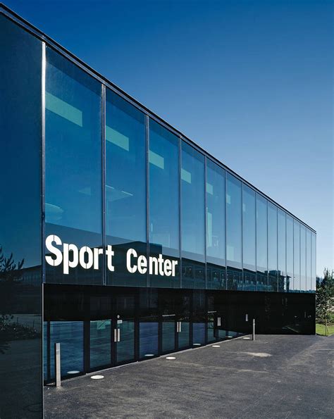 Whether you are looking to be active yourself or to cheer on our local teams, this city provides a range of experiences. Gallery of Sport Center ETH Honggerberg / Dietrich ...