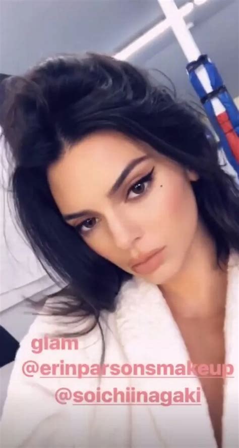 Is That You Kendall Jenner Tv Star Sports Very Full Lips In Sexy Snapchat Video Irish Mirror