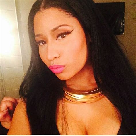 Nicki Minaj Selfie