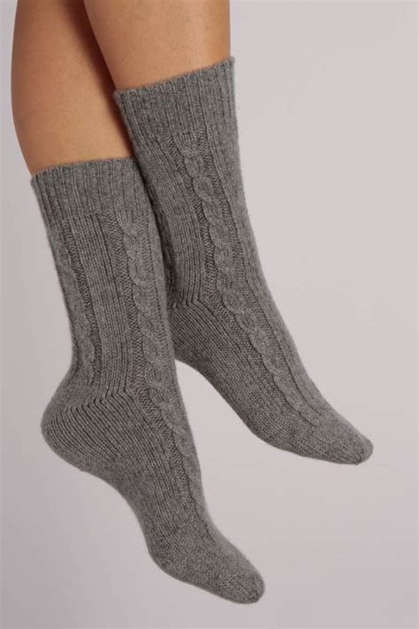 Pure Cashmere Bed Socks In Light Grey Cable Knit Italy In Cashmere Uk