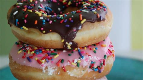 Customers, employees, connoisseurs and executive chefs are all welcome. 10 Mind-Blowing Facts About Dunkin' Donuts - YouTube