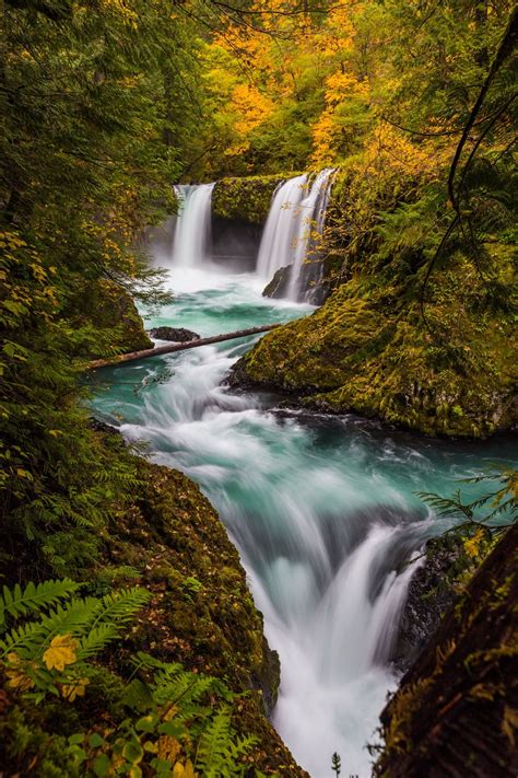 Why The Columbia River Gorge Is Better Than A National Park Waterfall