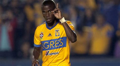 Valencia has previously played for emelec in ecuador, where he won the 2013 ecuadorian serie a and was awarded the copa sudamericana golden boot in 2013. Enner Valencia jugará la final en un Clásico contra el ...