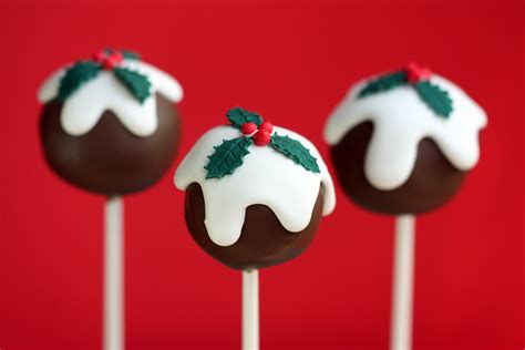 How to make christmas pudding christmas cake pops. Cake Pops For Christmas | Tippytoes