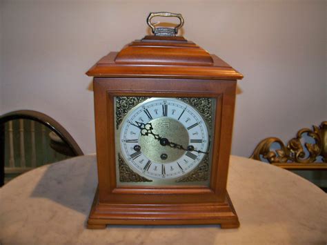 Lot Contemporary Linden Mantle Clock