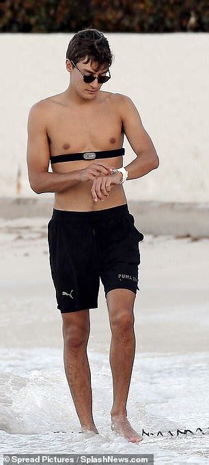 F Star George Russell Hits The Beach With Swimsuit Clad Girlfriend Carmen Montero Mundt Daily