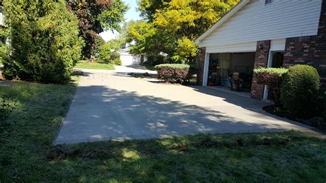 Cement Driveway Replacement - Concrete Driveway | Patio | Sidewalk
