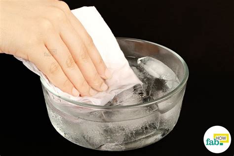 Dip A Cotton Cloth In Ice Cold Water Body Remedy Bruises Remedies