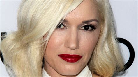 What Gwen Stefani Really Looks Like Underneath All That Makeup