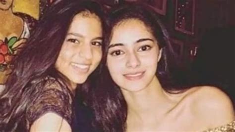 Ananya Panday And Suhana Khan Burn The Dance Floor With Their Dance Moves Watch Video