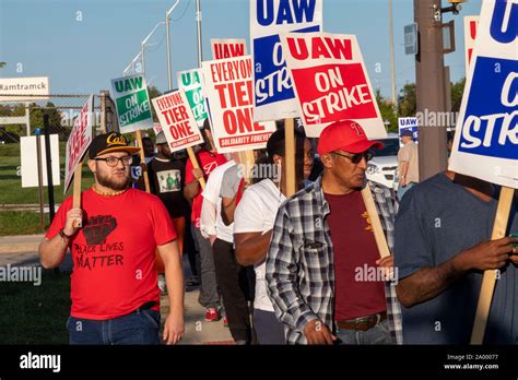 Detroit michigan 000 labor community hi-res stock photography and