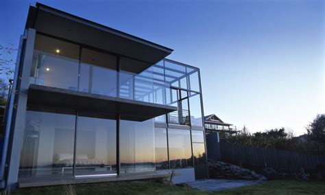 20 Glass Houses That Offer Both Privacy And Stunning Views Glass