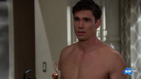 AusCAPS Tanner Novlan Shirtless In The Bold And The Beautiful