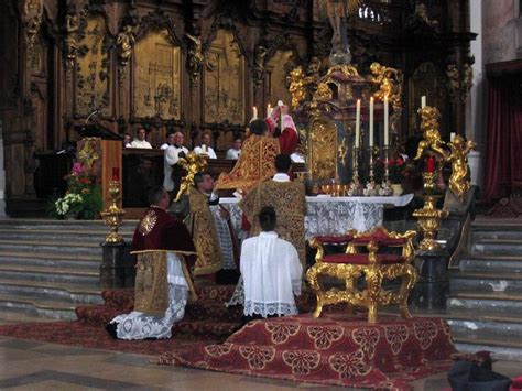 The Catholic Knight Is The Tridentine Mass A Key To Christian Unity