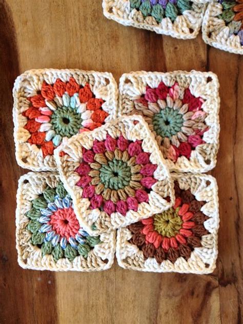 It uses only basic stitches that are much more friendly for those of us who haven't been crocheting all that long. The Best FREE Granny Square Crochet Patterns - Sowelu Studio