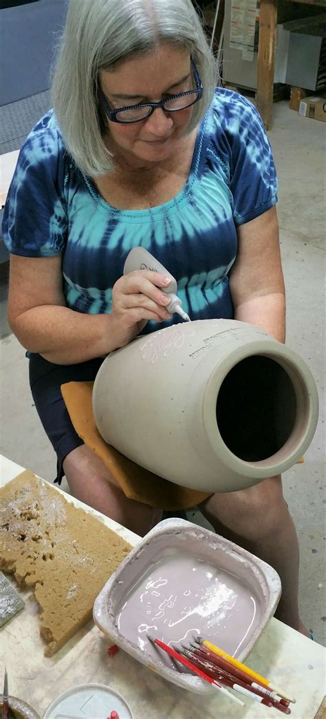 Elsah Potters Have Passion For Early American Craft