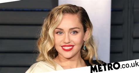 Miley Cyrus Being Sued For 300m Over Track We Cant Stop Metro News