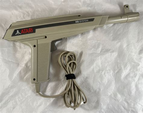 Atari Xe Game System Ac Keyboard Gunzapper Controller Multicart