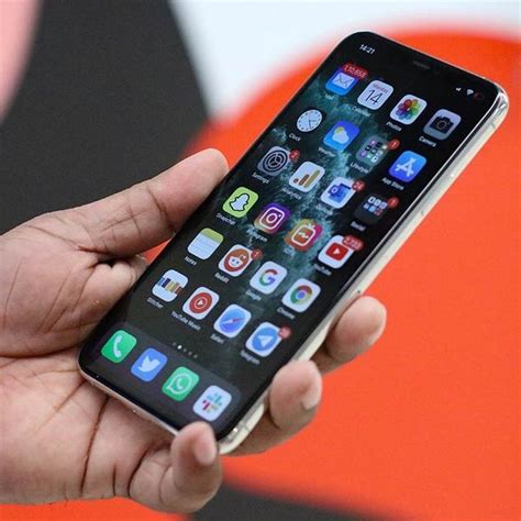 A huge improvement in battery life; Apple iPhone 11 Pro Max Review: A stellar upgrade in every ...