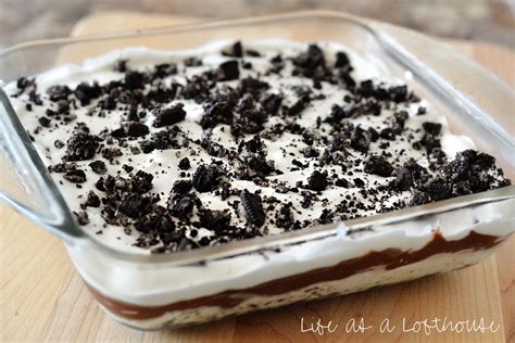 Next, squeeze in a layer of the jello pudding from your zip lock bag or whatever you are using. Heavenly Oreo Dessert