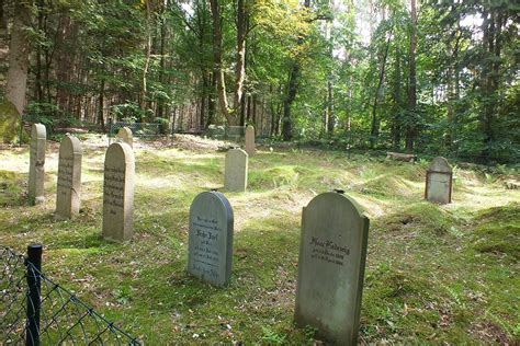 Hier finden sie die öffnungszeiten von deutsche bank filiale parchim in parchim. Der jüdische Friedhof in Büel (Landkreis Parchim-Ludwigslust)