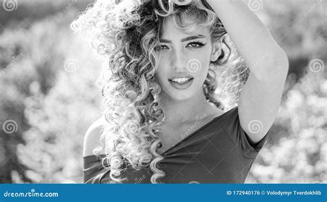 Blonde With Curly Hairstyle And Red Lips Beautiful Model With Curly