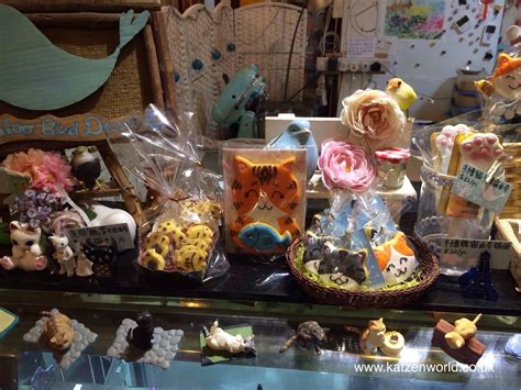 Cat Travel: Ah Meow Cat cafe Hong Kong - Katzenworld