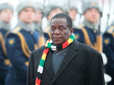 رئيس زيمبابوي إيمرسون منانغاغوا يفوز بولاية ثانية في انتخابات مثيرة