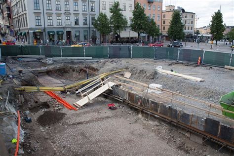 I sverige och i världen kan vara andra platser med samma namn. Brunnsbacken framgrävd vid Slussen - Stockholmskällan