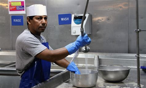 En la limpieza a fondo mensual también aprovecho para cambiar el filtro de la campana extractora y darle. Curso on-line de limpieza profesional de cocinas ...