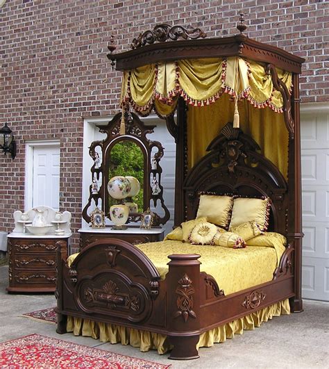 Embellished Victorian Mitchell And Rammelsberg Half Tester Bedroom Set