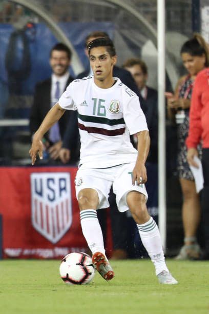 The uniform of erick aguirre, in the debut of mexico on tokyo 2020, presented an error, because the flag of mexico he was upside down, so he started with the color red instead of green and that could lead to a penalty. Erick Aguirre of Mexico in action against the USA in Sept ...