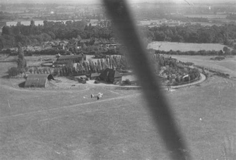 Defi yield opportunity for $egld holders! Denham Aerodrome in 1946