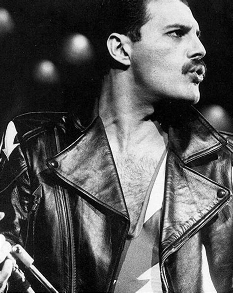 ?Freddie Mercury | Queen freddie mercury, Freddie mercury, Mercury black