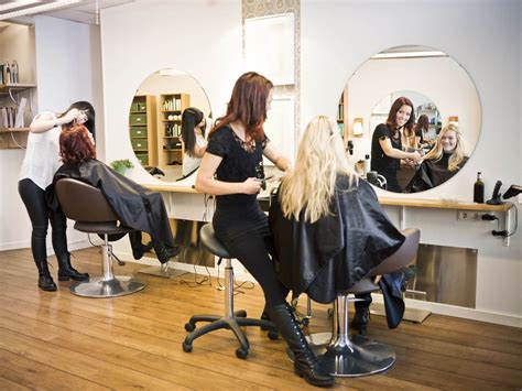 Einen standort in ihrer nähe finden sie hier. Friseure in meiner Nähe | Haarverlängerungen24