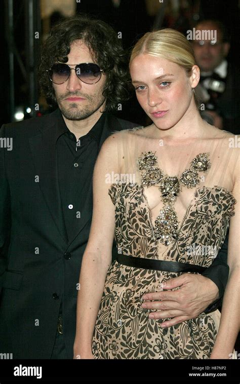 vincent gallo and chloe sevigny cannes film festival cannes frankreich 21 mai 2003