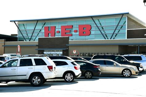 H-E-B to give permanent pay increases as temporary bonus program ends