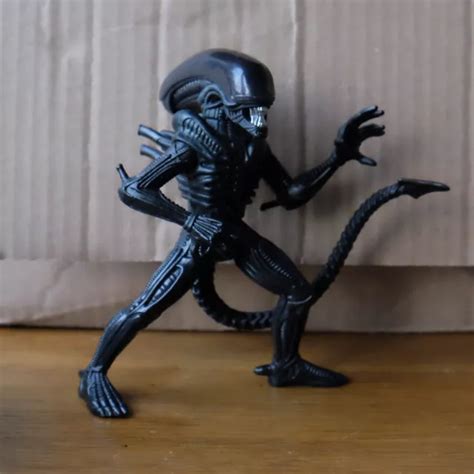 ALIEN VS PREDATOR AVP Kenner Xenomorph Alien Action Figure Toy PicClick AU