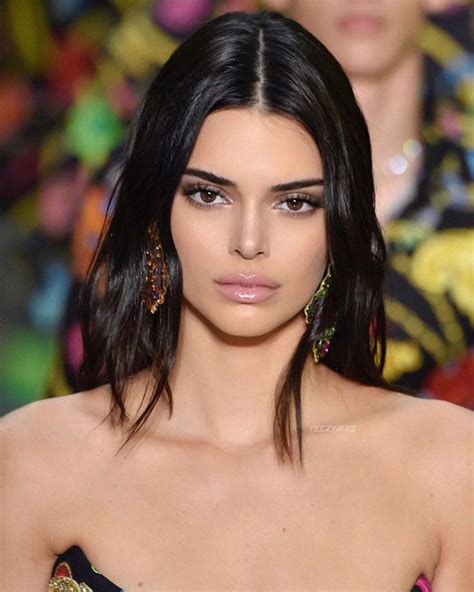 Kendall Kendall Jenner Lip Injections Simple Makeup Looks Classic