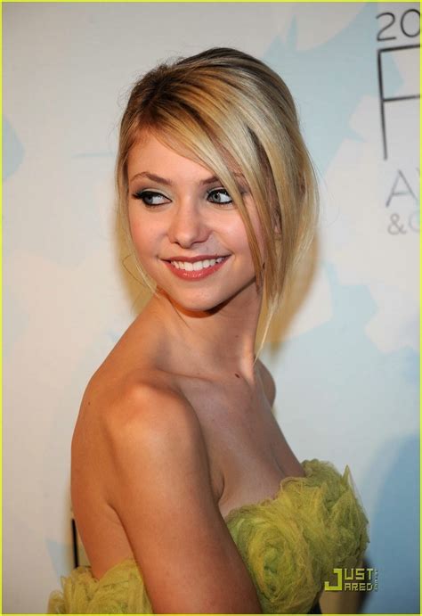 Jennytaylor Jenny Humphrey Photo 2166791 Fanpop