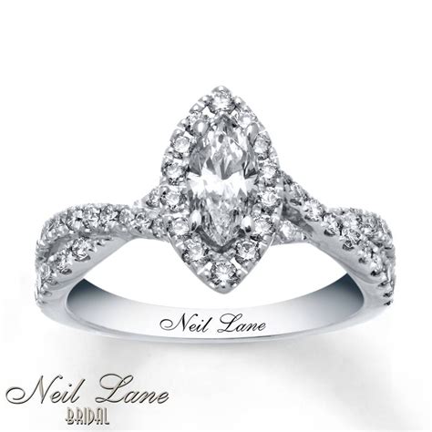 Marquise engagement rings and your guide to marquise diamonds. 2020 Popular Marquise Diamond Engagement Rings Settings