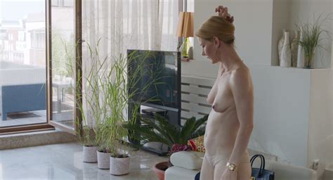 Naked Sandra Hüller in Toni Erdmann