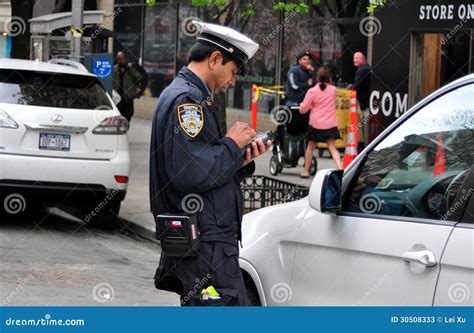 Nyc Policeman Giving Parking Ticket Editorial Stock Photo Image